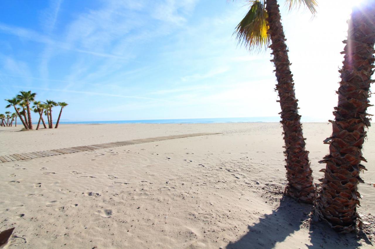 Global Properties, Moderno Apartamento En Canet Al Mar カネット・デ・ベレンゲル エクステリア 写真
